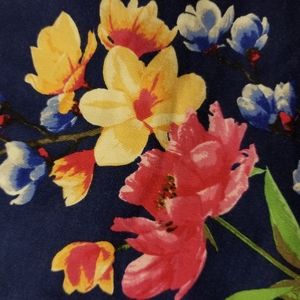 Lands End Plus Size 24W Floral Capris